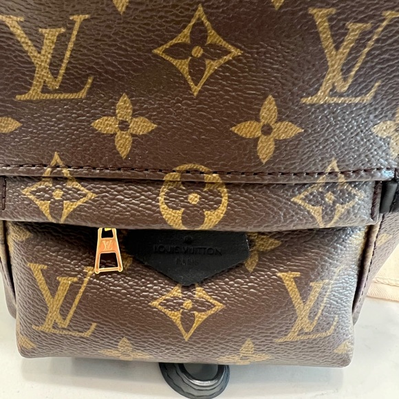 Authentic Louis Vuitton Palm Springs Mini Monogram Backpack TX4270 - Picture 7 of 13